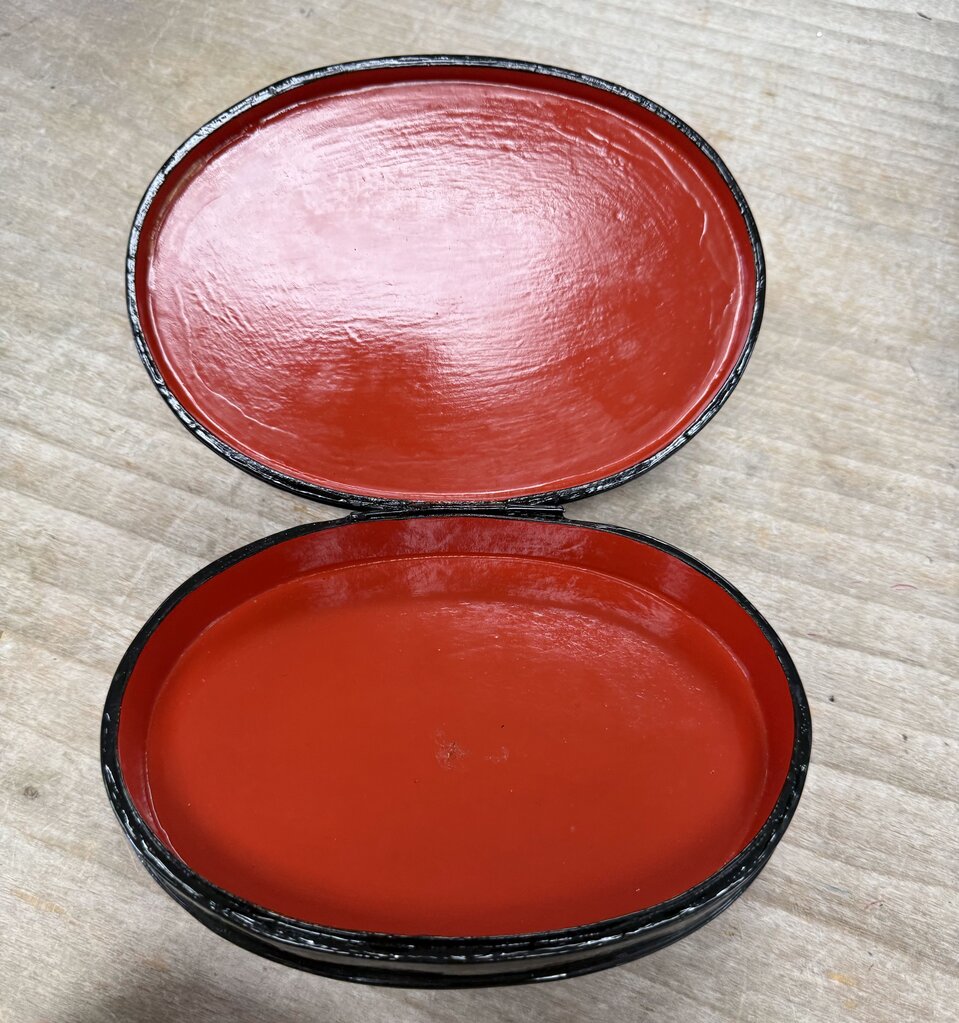 WINTER LACQUERED BOX