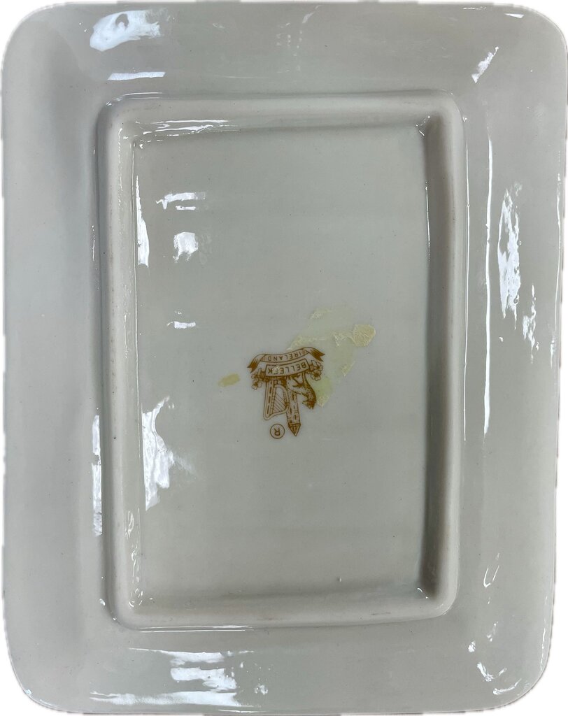 BELLEEK COTTAGE BUTTER CHEESE DISH