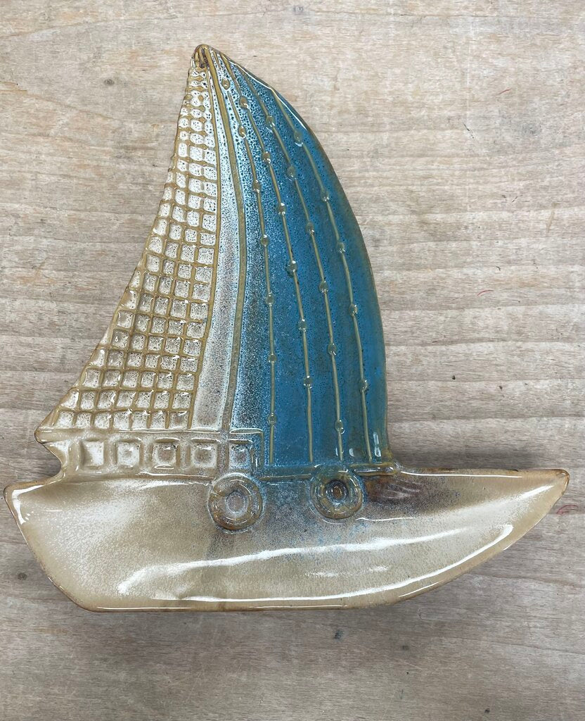 VINTAGE SAILBOAT CERAMIC PLATE