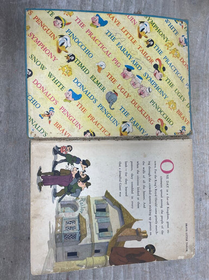 RARE 1940S VINTAGE THE WALT DISNEY PARADE BOOK