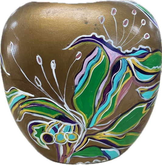 SIGNED SANDI BADASH PAINTED GOLD AND MULTICOLOR FLORAL VASE 8X9