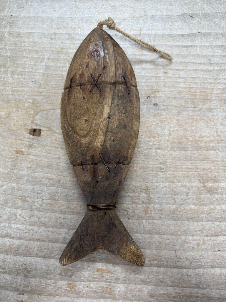 FOLKART MARITIME DRIFTWOOD FISH