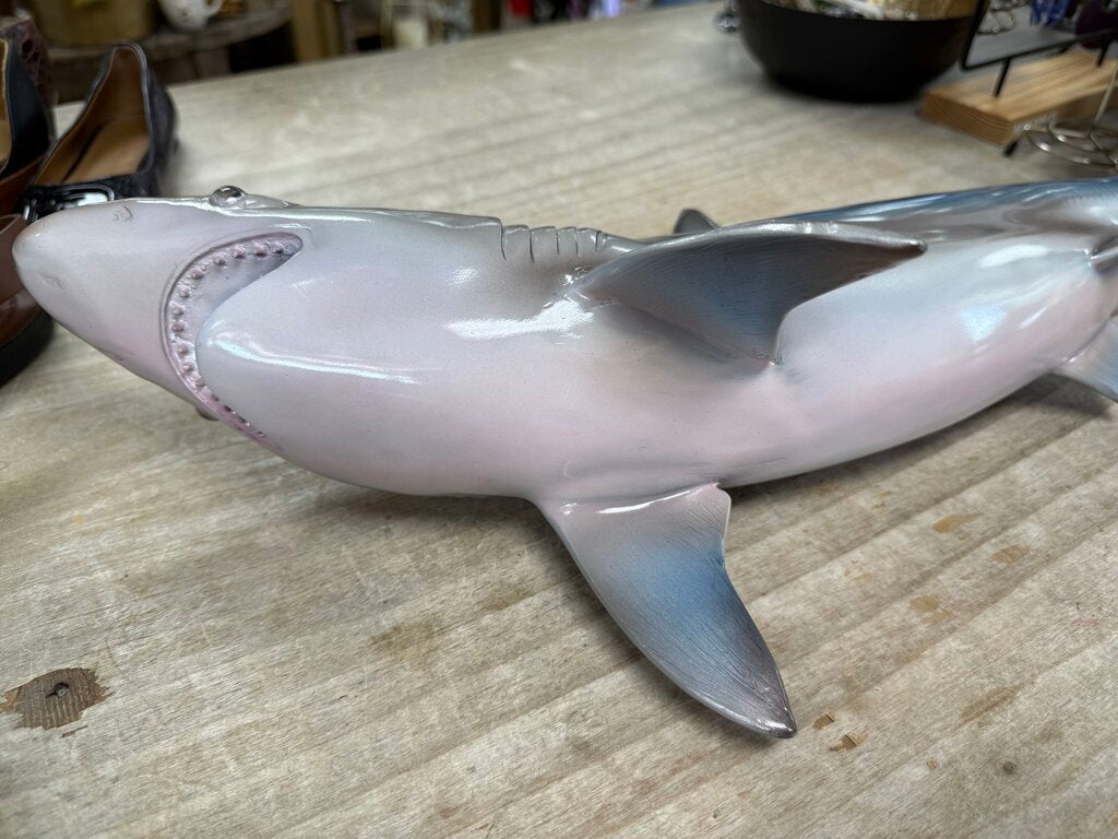 26 IN REPELICIA SHARK MOUNT