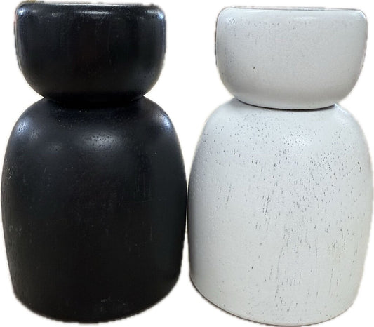 WOODEN SALT AND PEPPER SHAKERS BLACK AND WHITE