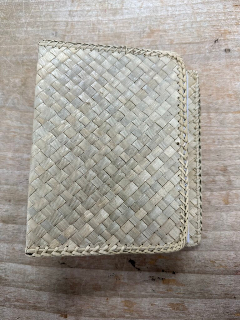 RATTAN PHOTO ALBUM