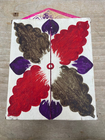 VINTAGE MEXICAN FOLK NATIVITY BOX 9.25"x6.5"x13.5" DOORS OPEN