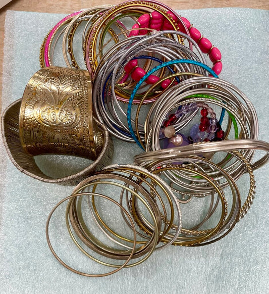 1 LB OF WEARBLE BRACELETS