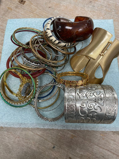 1 LB OF WEARBLE BRACELETS