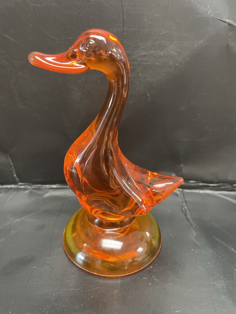 VIKING GLASS SWAN 5" TALL