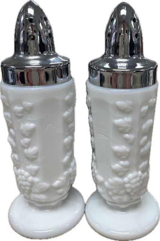 VINTAGE MILK GLASS SALT AND PEPPER SHAKERS