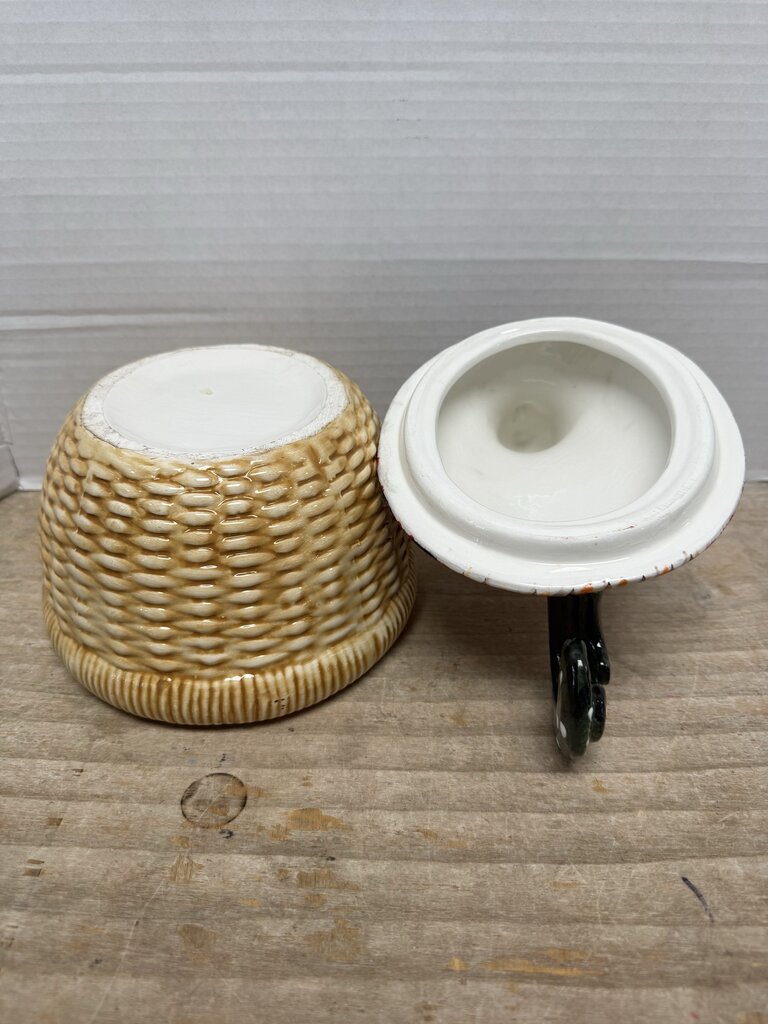 HEN ON NEST CERAMIC DISH