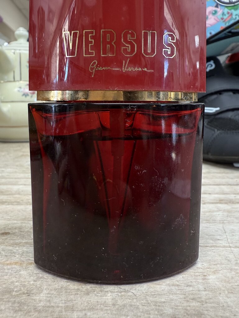 RARE VINTAGE 1987 VERSUS DONNA VERSACE PERFUME