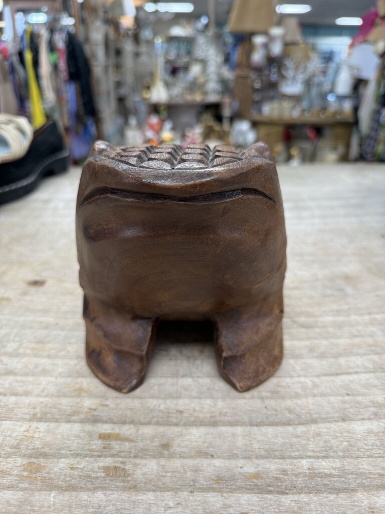 WOODEN CARVED FROG