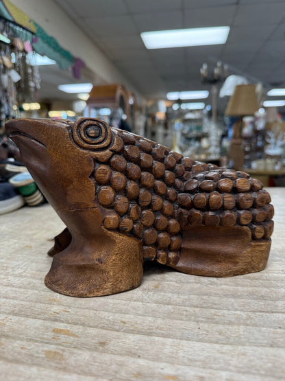 WOODEN CARVED FROG