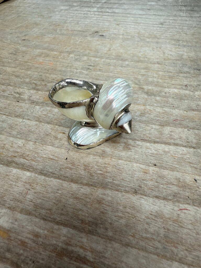 VINTAGE MOTHER OF PEARL SHELL SALT CELLAR