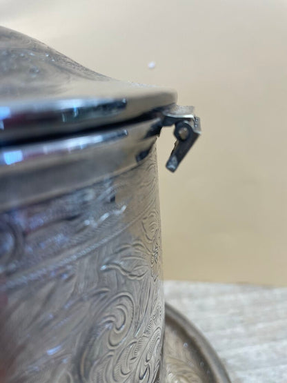 BARKER ELLIS SILVER PLATED NICKLE BISCUIT BARREL AS IS 5.5"x7"
