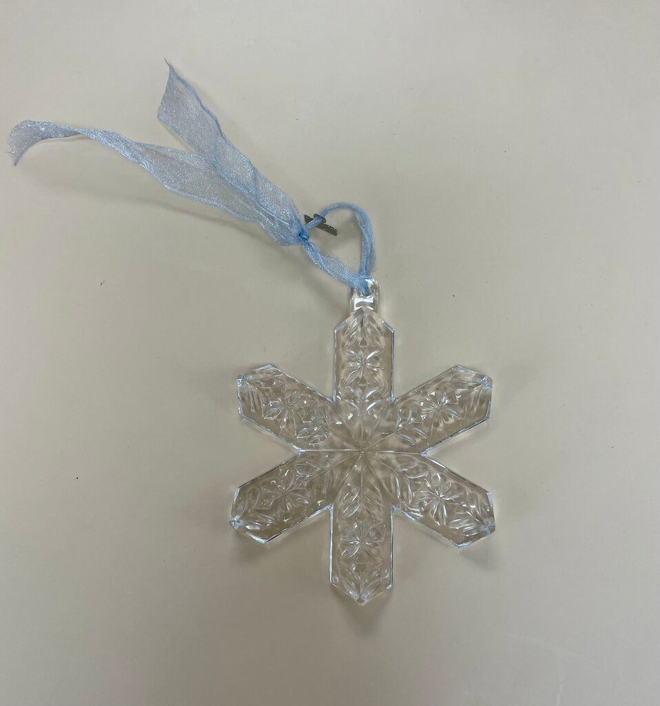 WATERFORD CRYSTAL SNOWFLAKE 2002