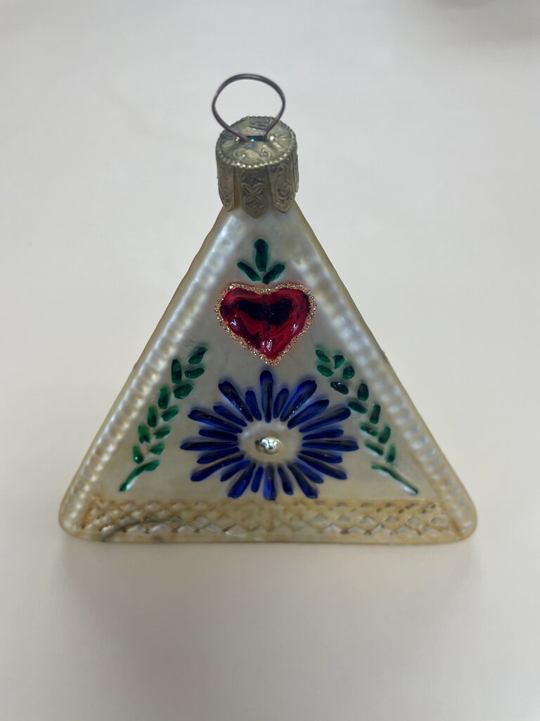 VINTAGE WATERFORD PYRIMID ORNAMENT