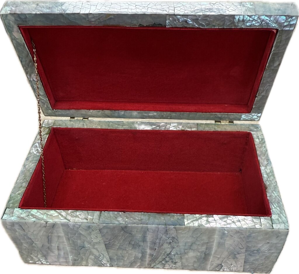 1970s HOLLYWOOD REGENCY ABALONE BOX 6"x3.5"