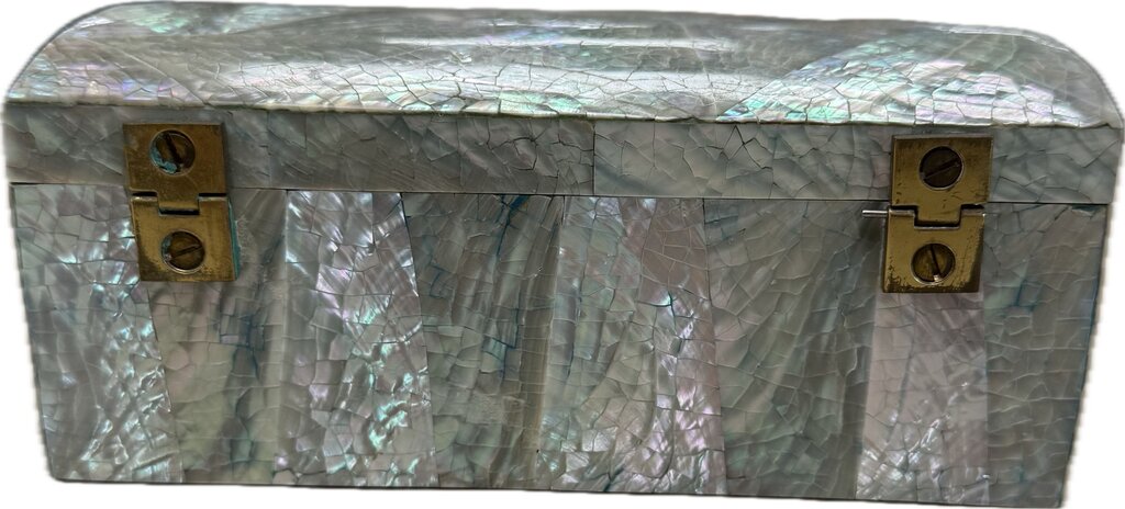 1970s HOLLYWOOD REGENCY ABALONE BOX 6"x3.5"