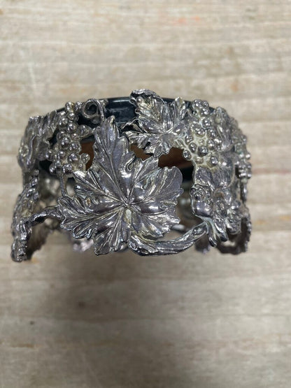 VINTAGE ARTHUR COURT GRAPE LEAVES AND BUNNIES SILVER WINE CADDY