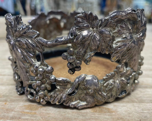 VINTAGE ARTHUR COURT GRAPE LEAVES AND BUNNIES SILVER WINE CADDY