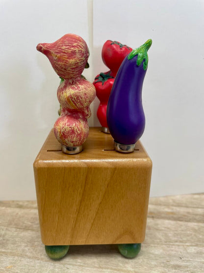 VEGGIE SPREADING KNIFE SET OF 4