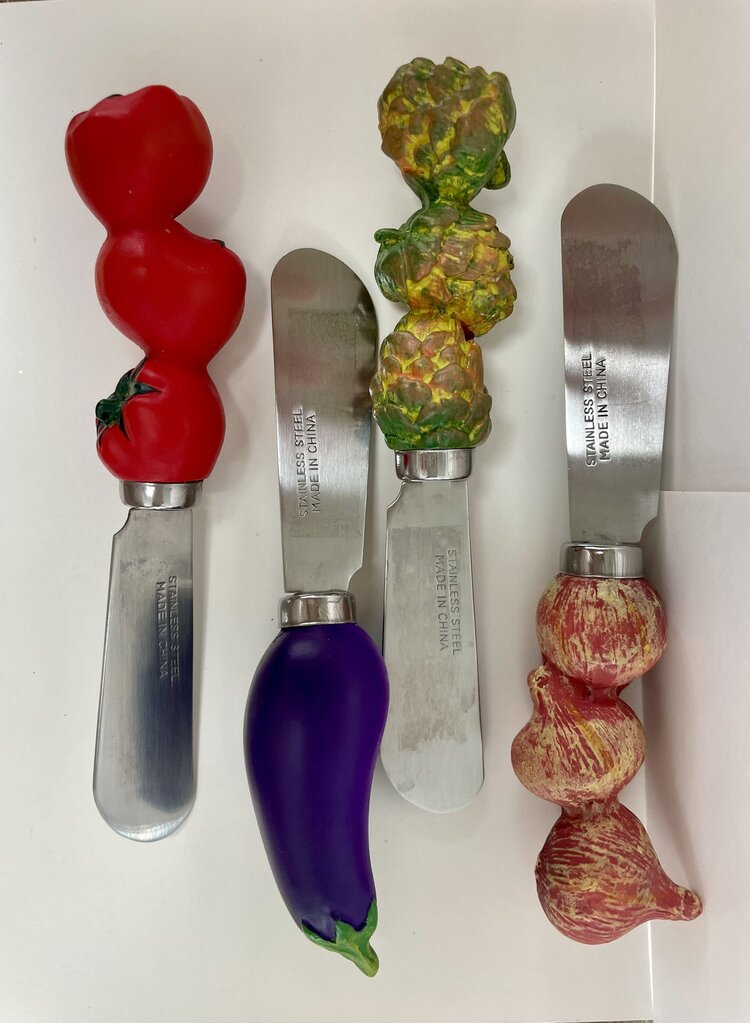 VEGGIE SPREADING KNIFE SET OF 4