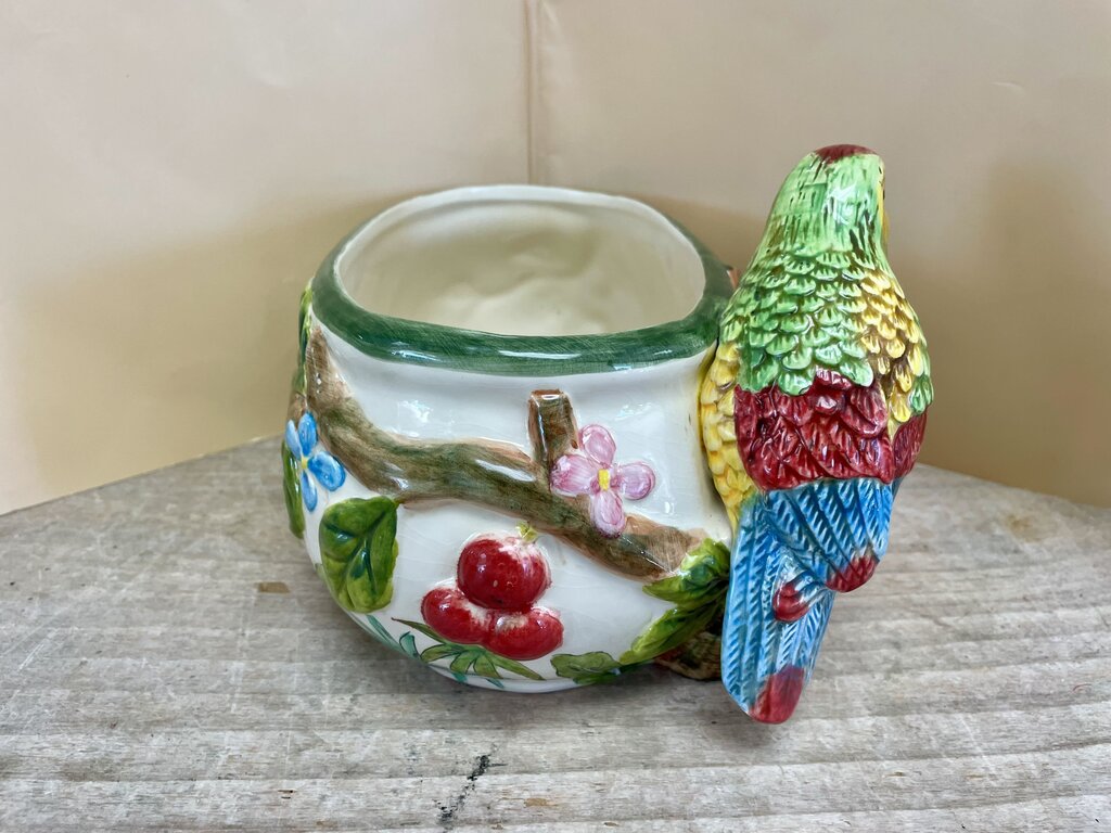 VINTAGE WHIMSICAL OVAL REGENCY PARROT TROPICAL CACHE POT PLANTER