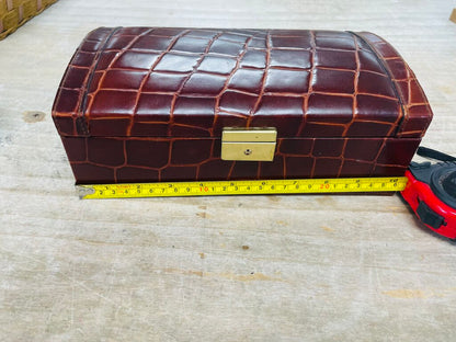 HANDMADE IN SPAIN LEATHER JEWELRY BOX