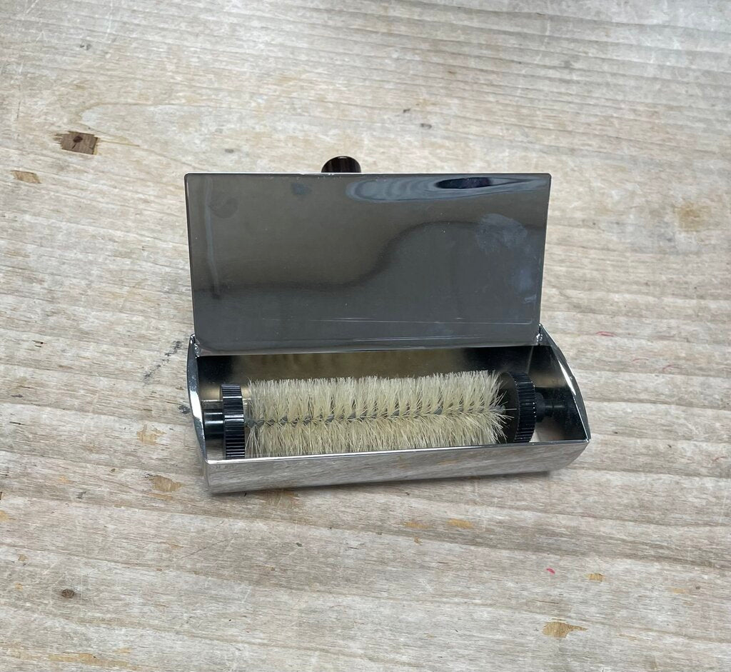 BUTLER STAINLESS STEEL CRUMB CATCHER