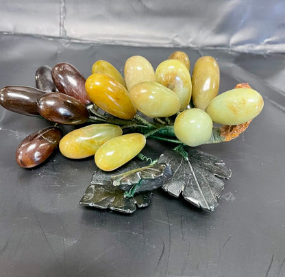 VINTAGE JADE GRAPE CLUSTER