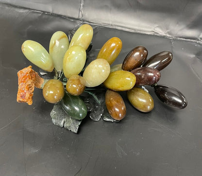 VINTAGE JADE GRAPE CLUSTER