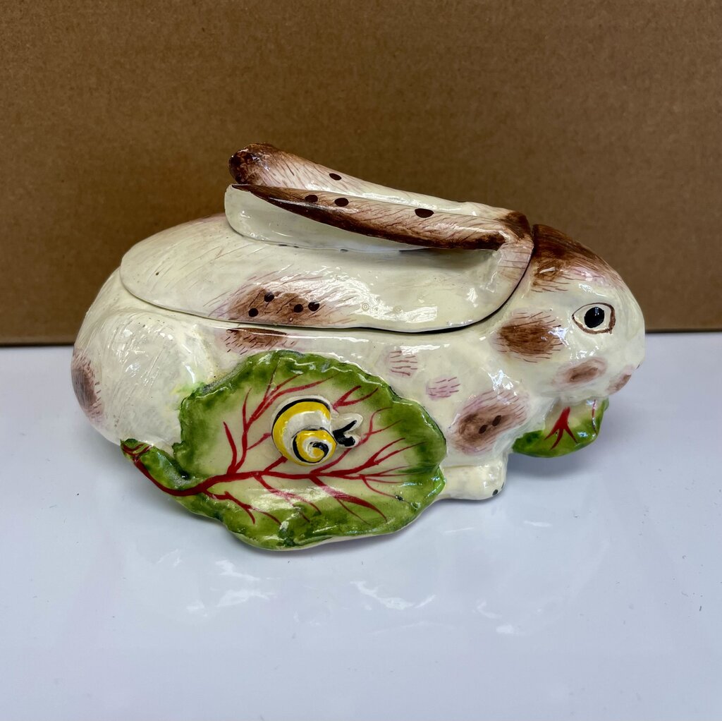 LIDDED TUREEN RABBIT TRINKET BOX 4"x2.5"
