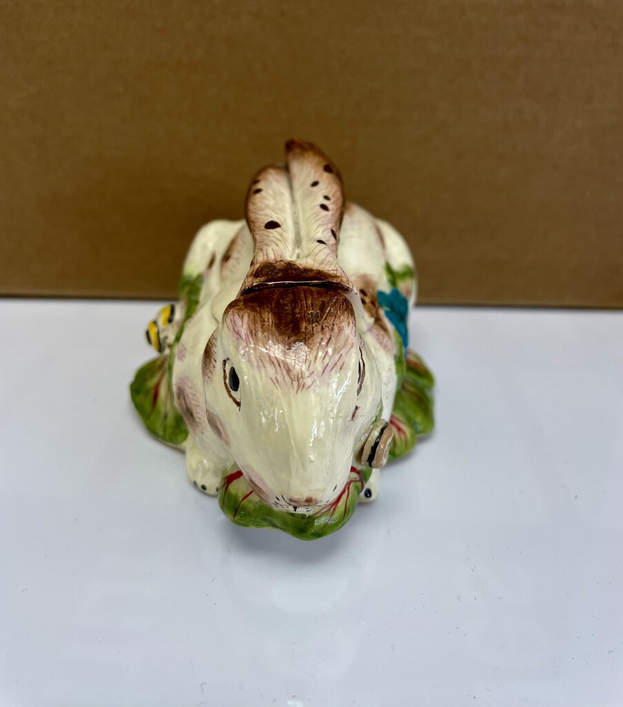 LIDDED TUREEN RABBIT TRINKET BOX 4"x2.5"
