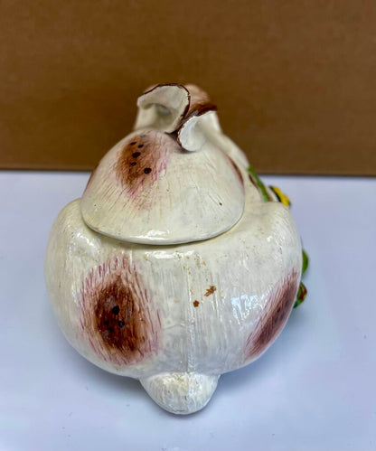 LIDDED TUREEN RABBIT TRINKET BOX 4"x2.5"