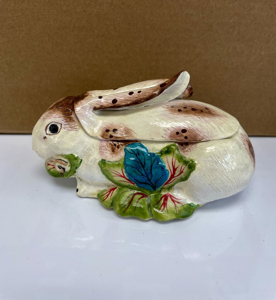LIDDED TUREEN RABBIT TRINKET BOX 4"x2.5"