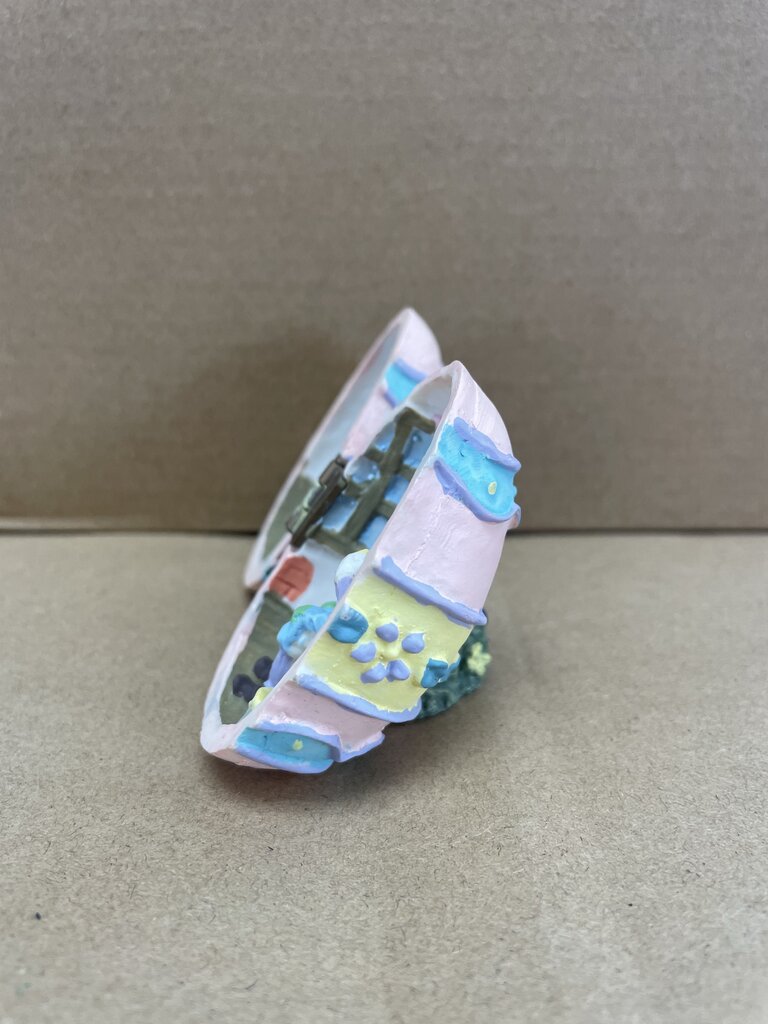 VINTAGE 3D PETER RABBIT EGG FIGURINE PINK 3.75"x2.5"