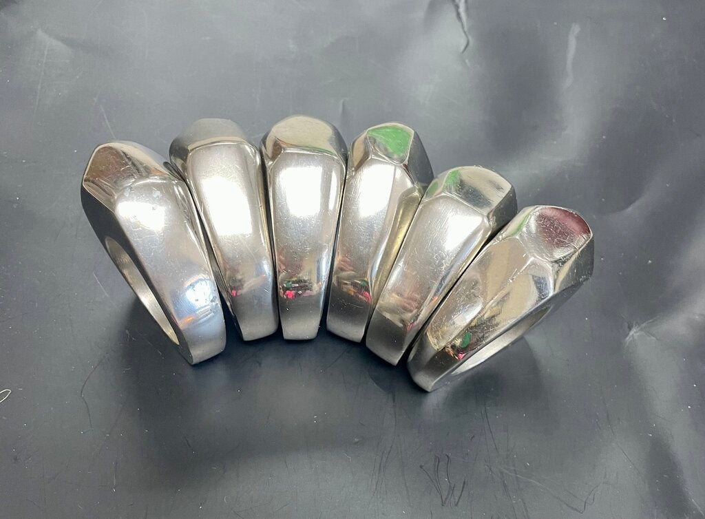 METAL GEOMETRIC NAPKIN RING SET OF 6