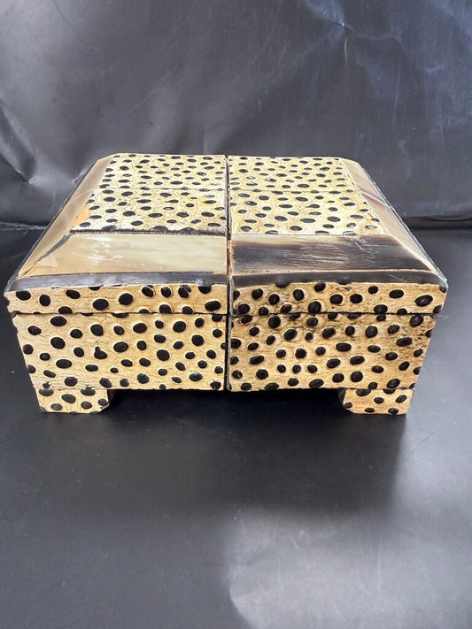 WOODEN DOTTED BONE BOX