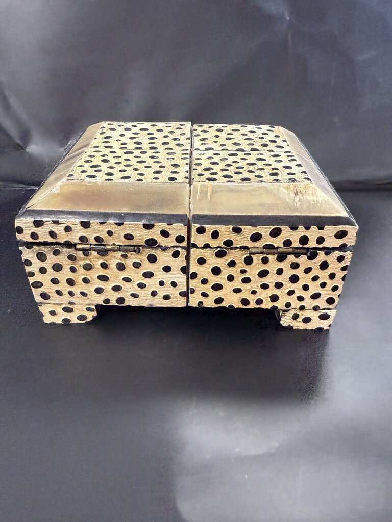 WOODEN DOTTED BONE BOX