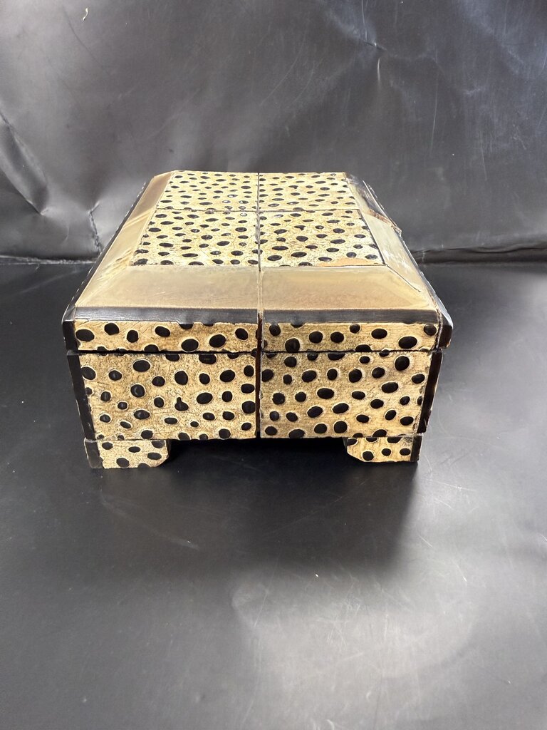 WOODEN DOTTED BONE BOX