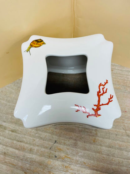 LYNN CHASE DESIGNS CERAMIC TISSUE BOX