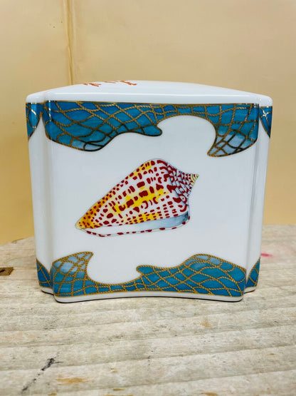 LYNN CHASE DESIGNS CERAMIC TISSUE BOX