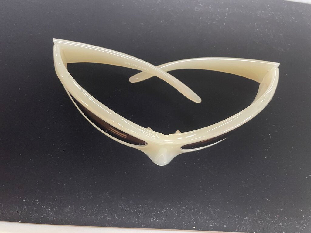 BALENCIAGA SKIN WRAP CAT MASK LIGHT YELLOW BROWN SUNGLASSES BB0252S003