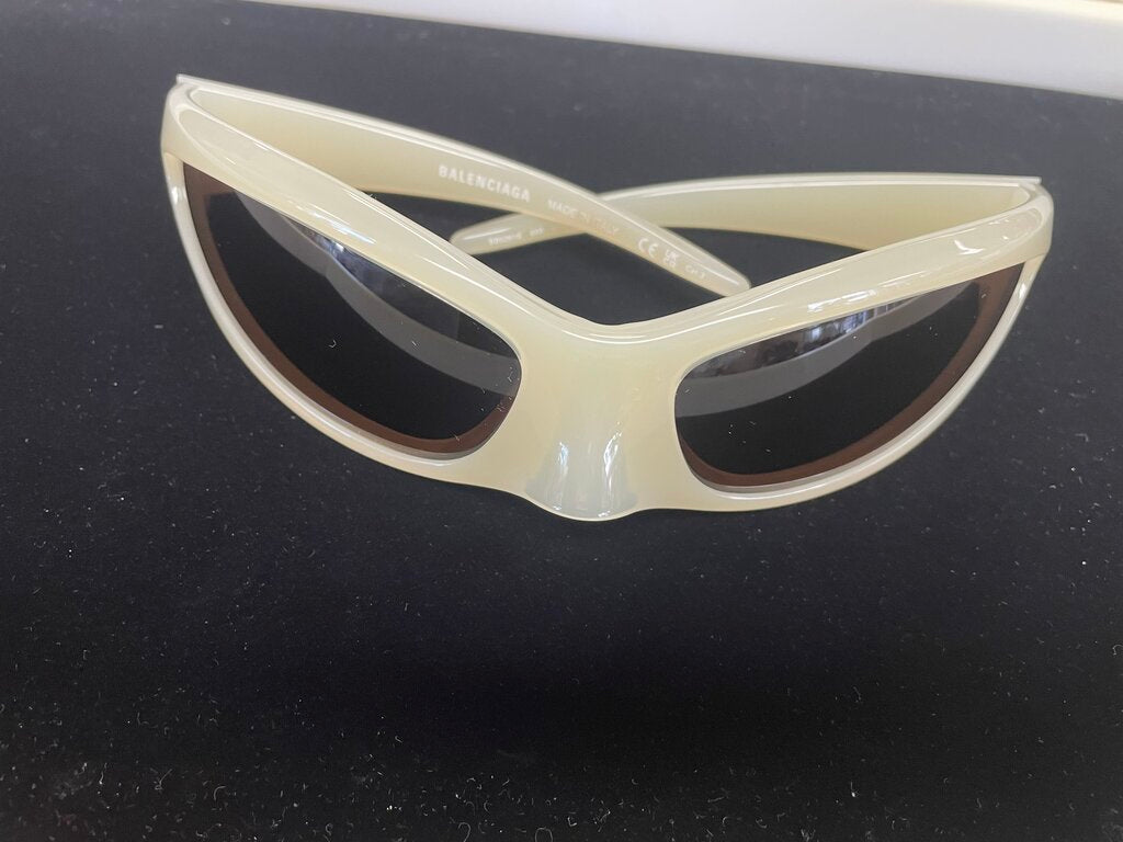 BALENCIAGA SKIN WRAP CAT MASK LIGHT YELLOW BROWN SUNGLASSES BB0252S003