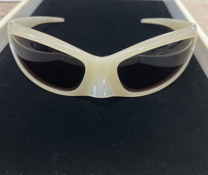 BALENCIAGA SKIN WRAP CAT MASK LIGHT YELLOW BROWN SUNGLASSES BB0252S003