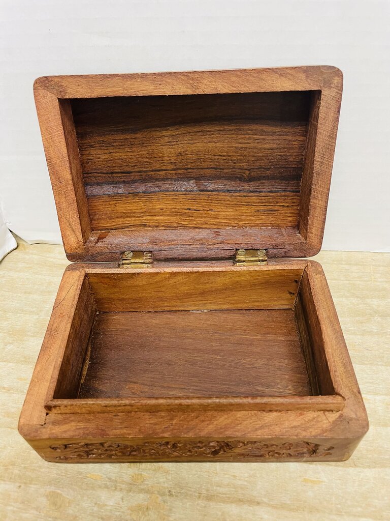 WOODEN CARVED BOX