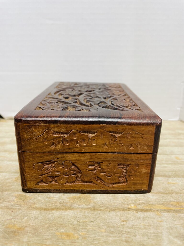 WOODEN CARVED BOX