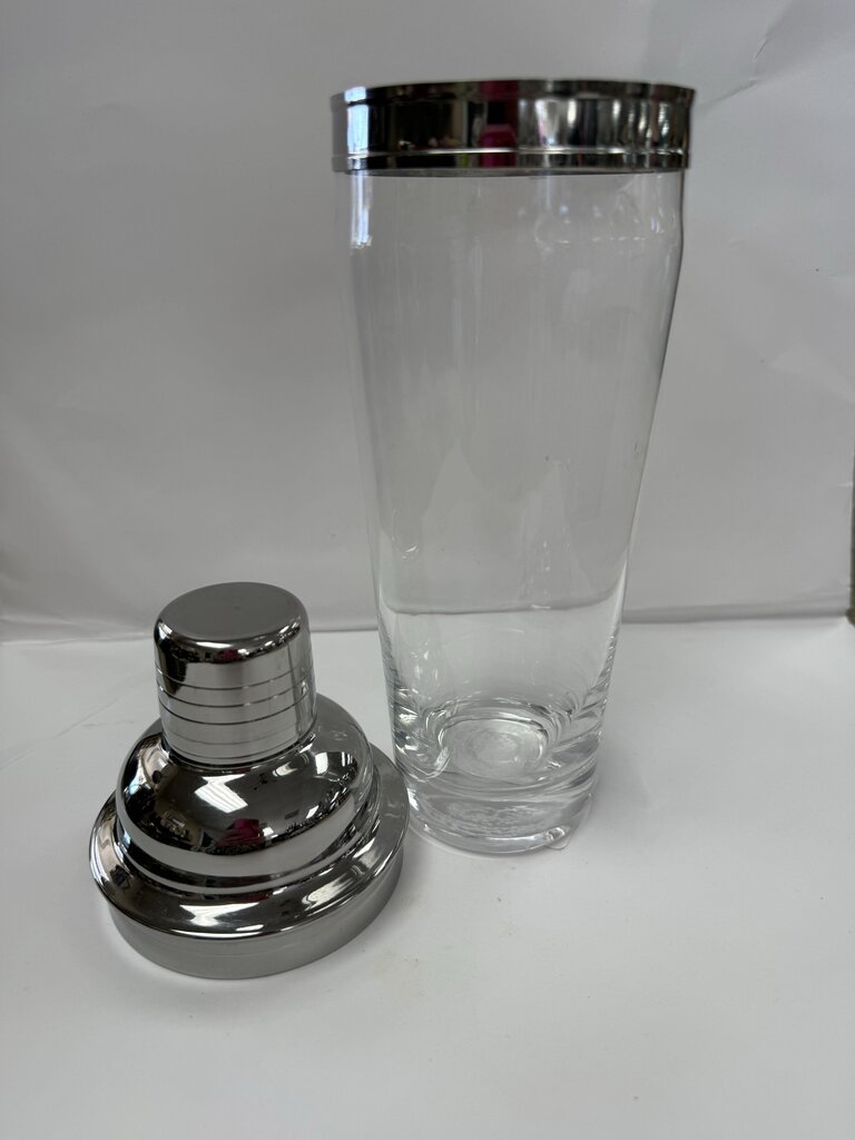 VINTAGE MCM GLASS AND CHROME COCKTAIL SHAKER W/ STRAINER